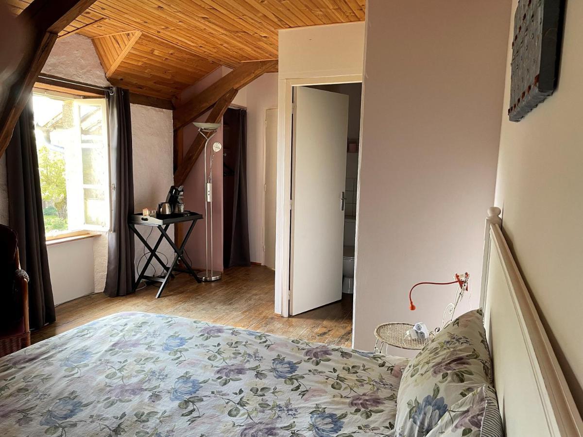 Domaine Les Teuilleres Bed and Breakfast Lacam-dʼOurcet Εξωτερικό φωτογραφία