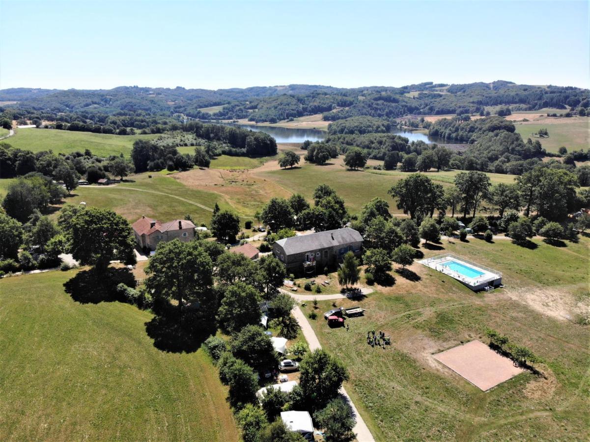 Domaine Les Teuilleres Bed and Breakfast Lacam-dʼOurcet Εξωτερικό φωτογραφία