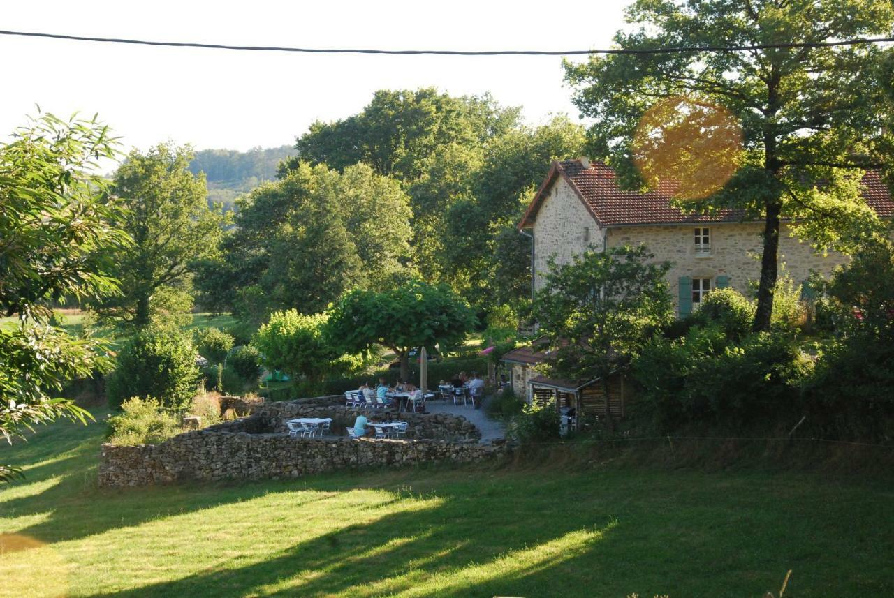 Domaine Les Teuilleres Bed and Breakfast Lacam-dʼOurcet Εξωτερικό φωτογραφία