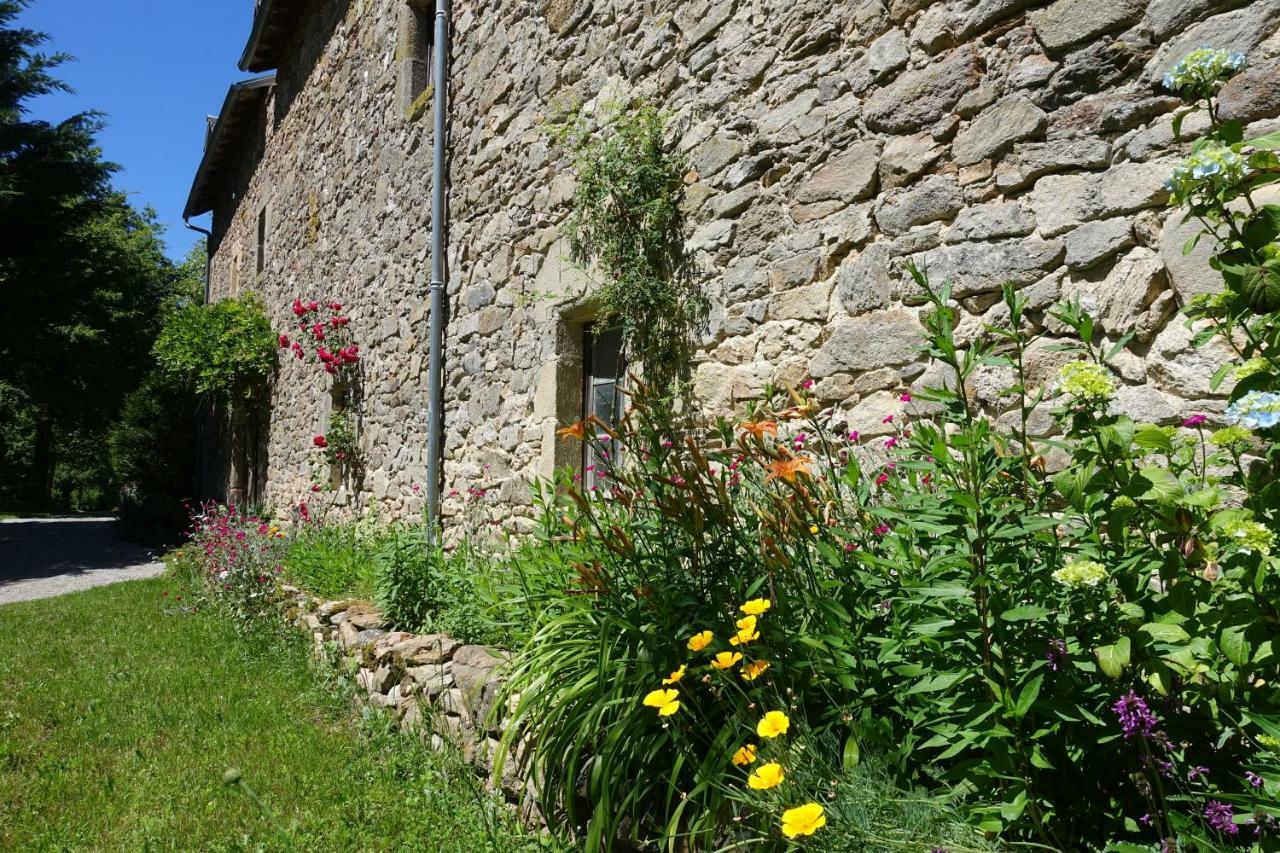 Domaine Les Teuilleres Bed and Breakfast Lacam-dʼOurcet Εξωτερικό φωτογραφία